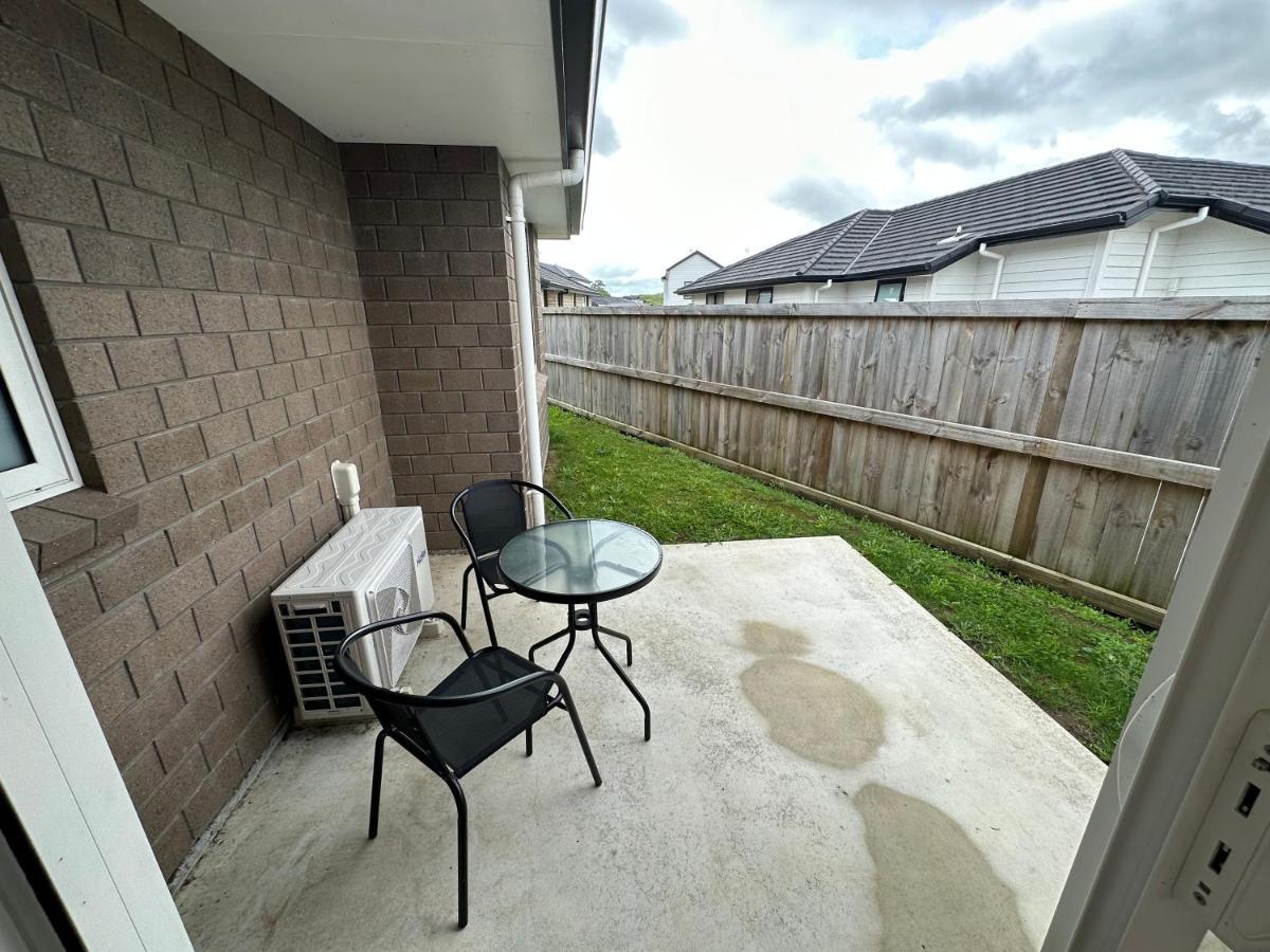 Cosy Self Contained 2 Bedroom Townhouse Hamilton Exterior foto
