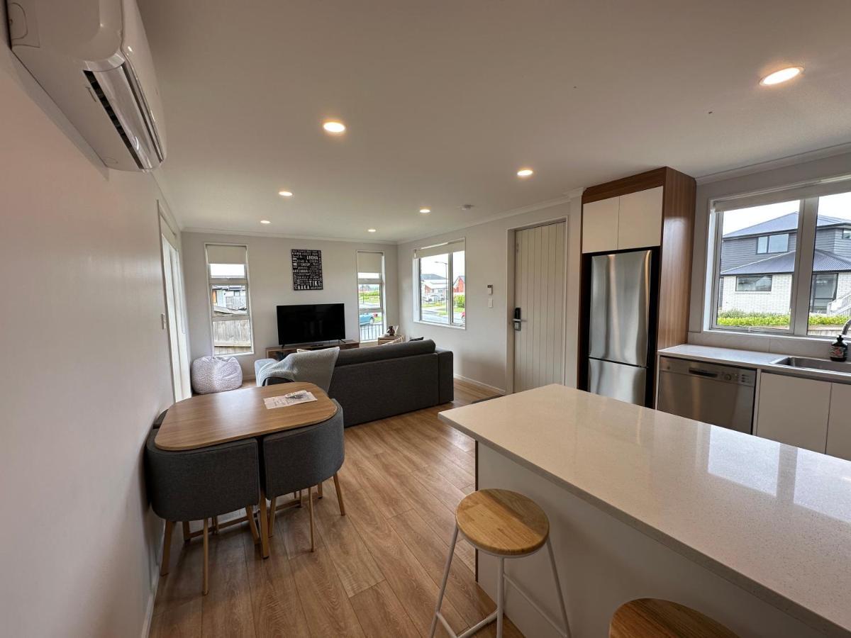 Cosy Self Contained 2 Bedroom Townhouse Hamilton Exterior foto